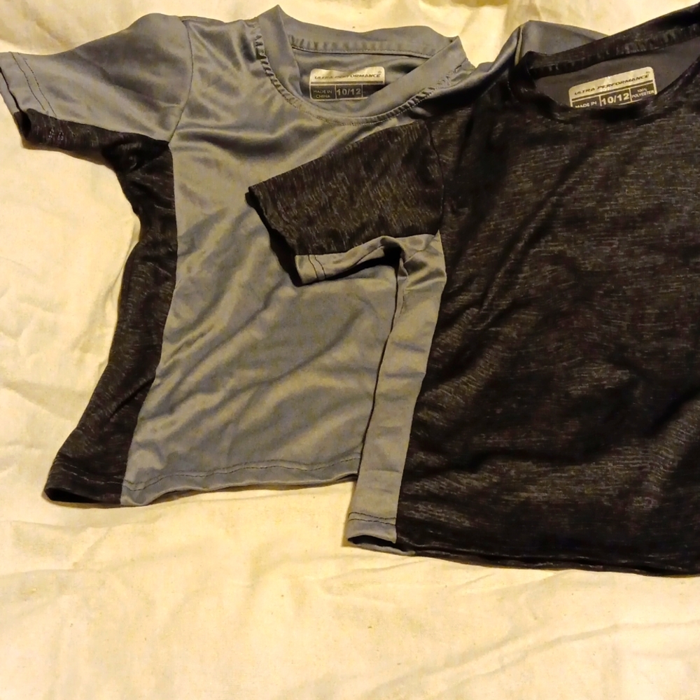 Like New Ultra Performance Shirts, Lot of 2, Boys, SZ 10/12  Gray/Blk, Blk/Gray